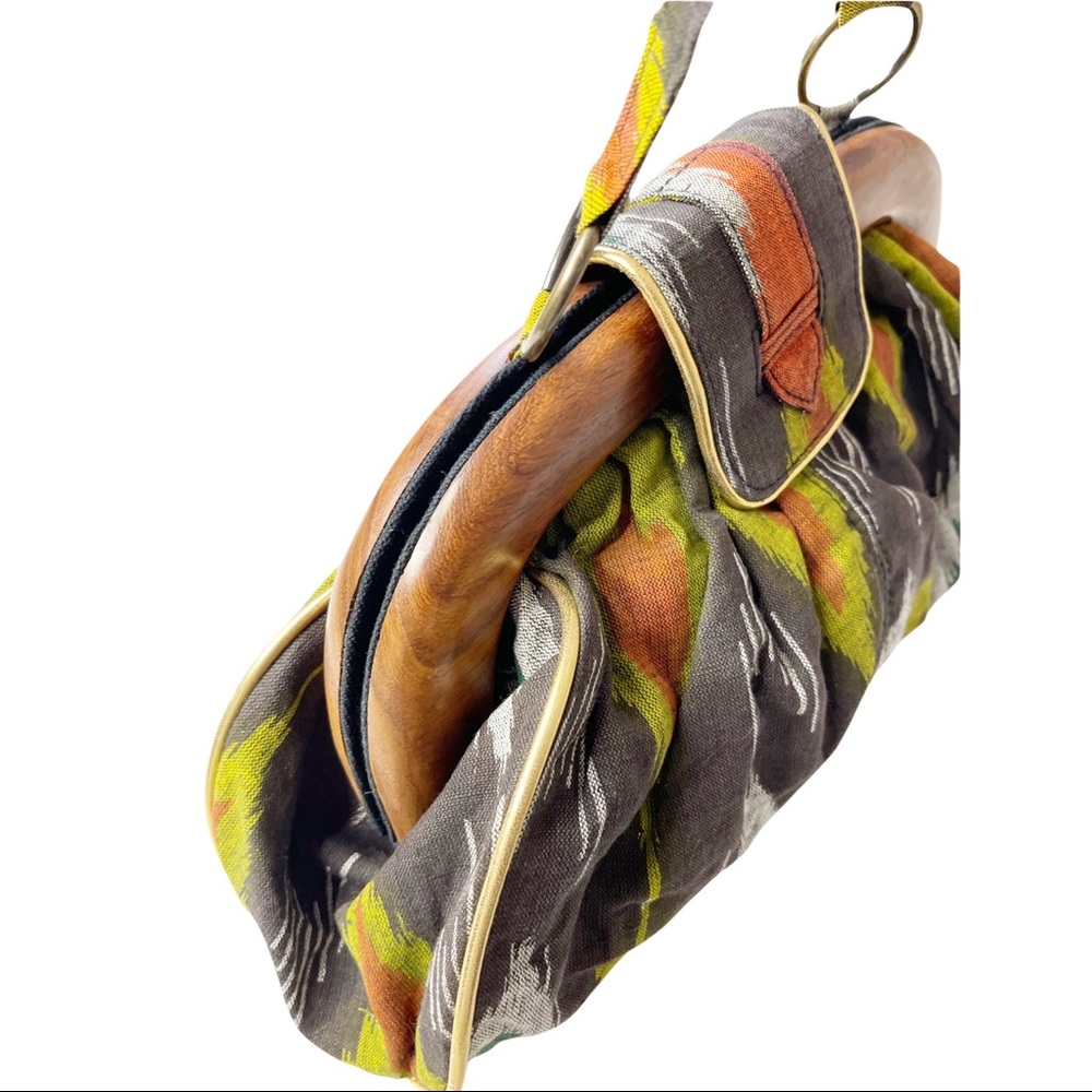 Multicolor Clutch Bag with Wooden Trim
